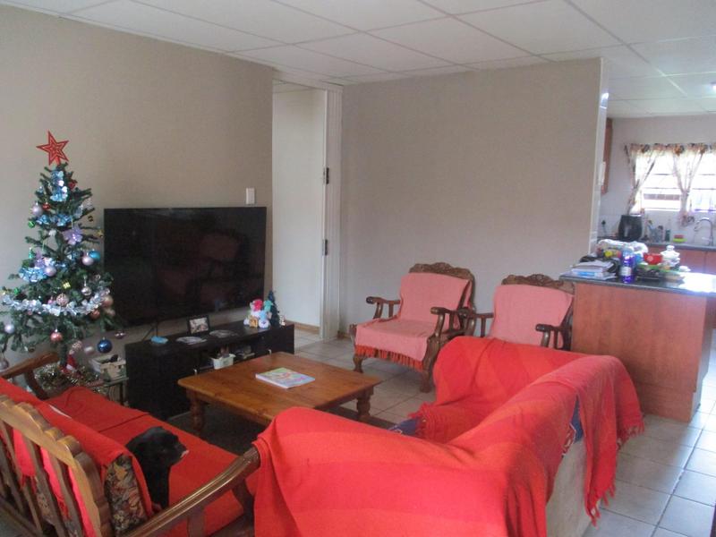 3 Bedroom Property for Sale in Langenhovenpark Free State